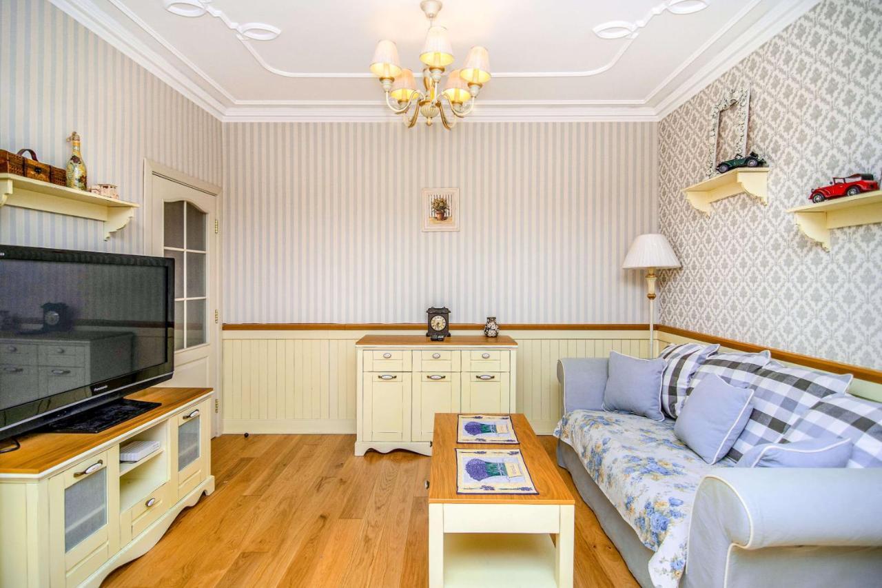 Central Shabby Chic Flat Close To Paid Parking Apartamento Varna Exterior foto
